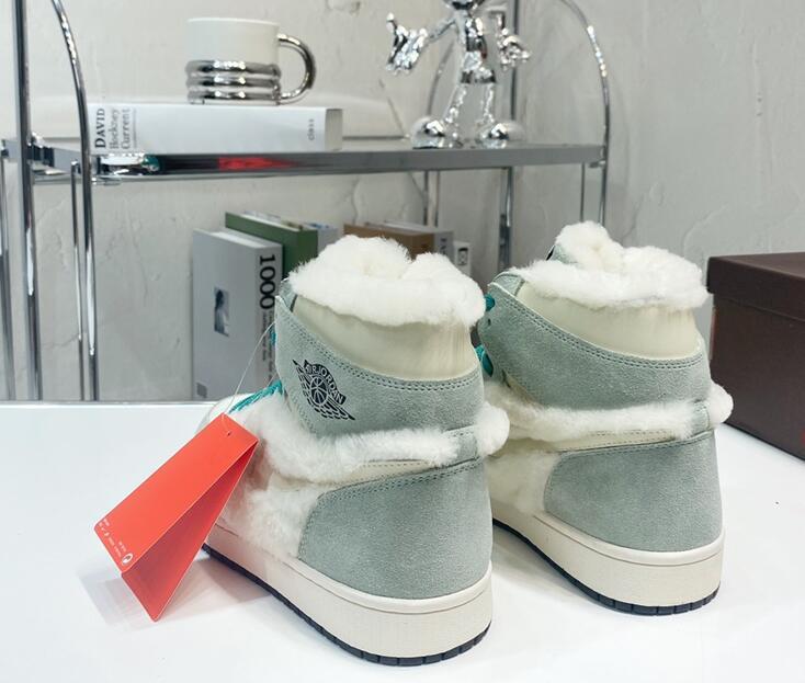 SAMC - NKE Shoes - 726