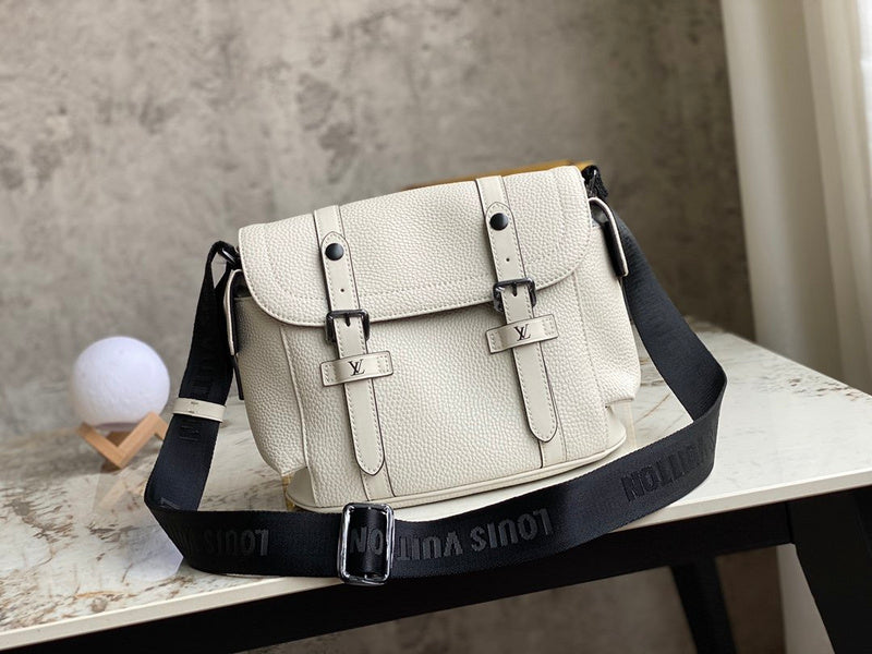 LOV2 Bags - Luxurious Bags  1210
