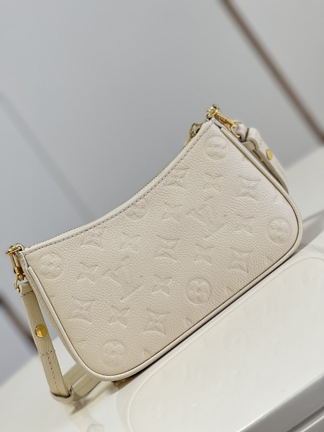 LV Easy Pouch On Strap Monogram Empreinte CrÃƒÂ¨me White For Spring, WomenÃ¢â‚¬â„¢s Handbags, Shoulder Bags 7.5in/19cm LV M81066