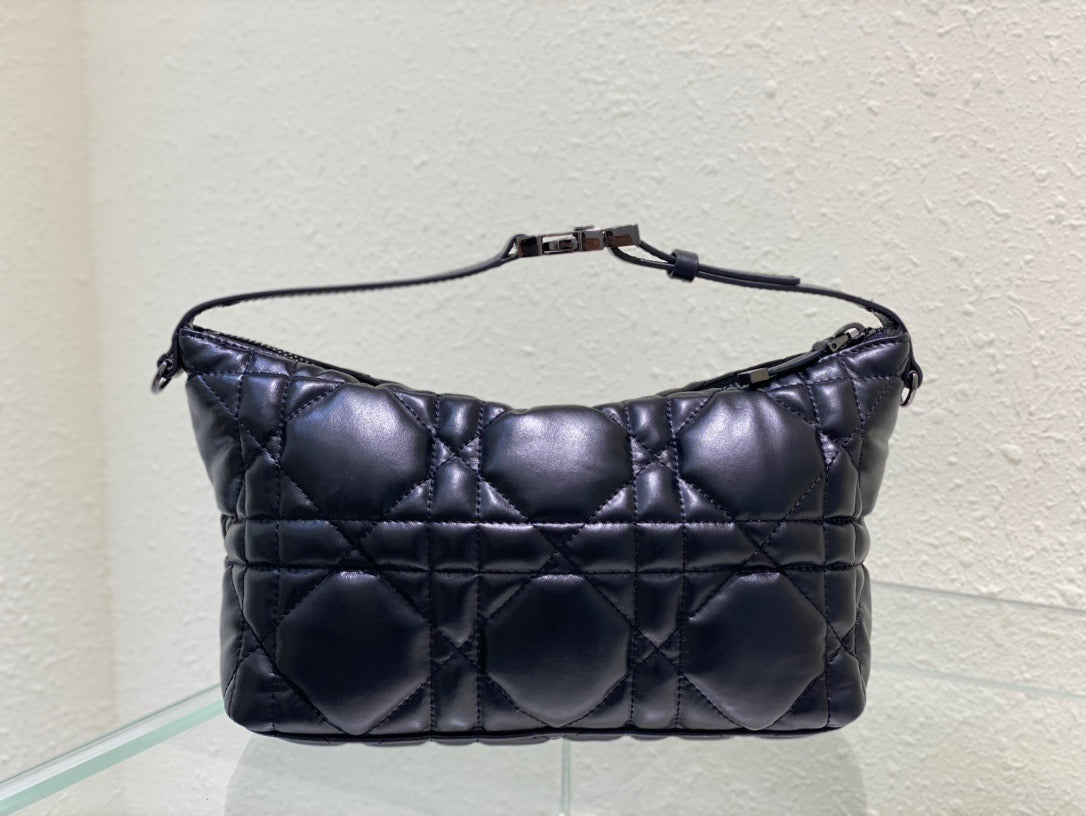 GLAMI MeGLAMIum DYORTravel Nomad Pouch Black, For Women, WomenÃ¢â‚¬â„¢s Handbags 8.5in/22cm CD S5554BMIG_M900