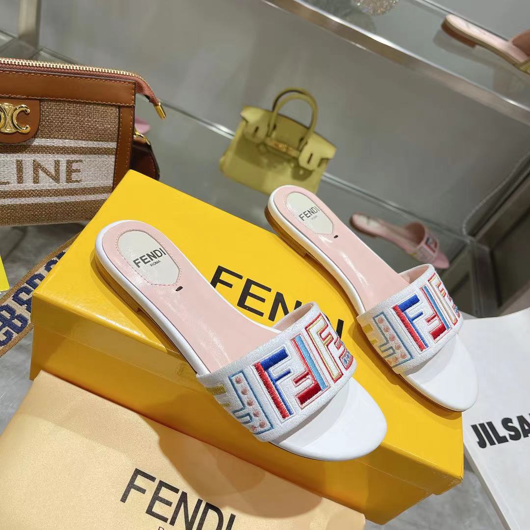 Luxury Shoes - FED - 555