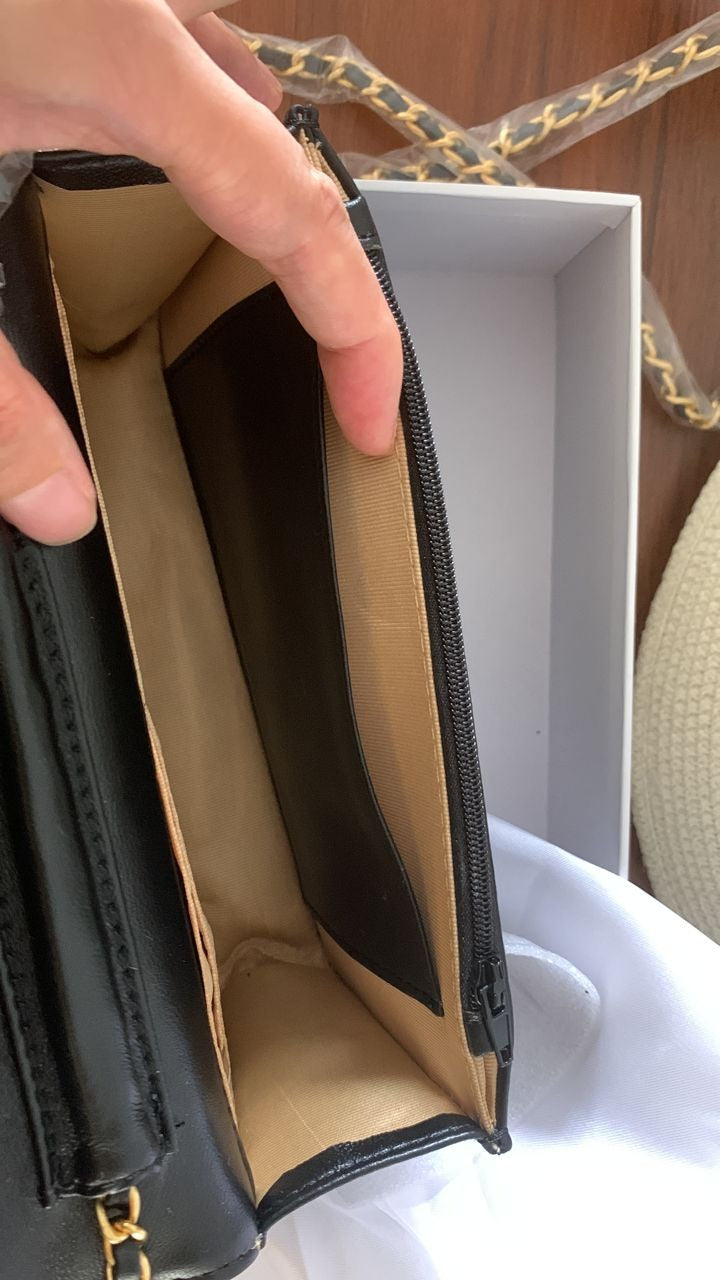 Designer bags by Chanel 081