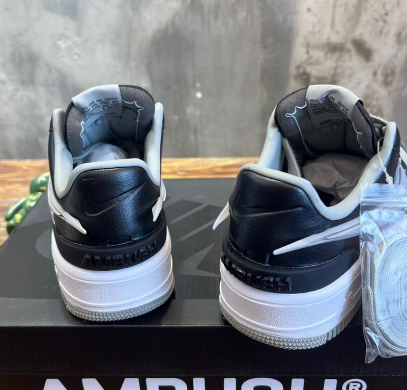 SAMC - NKE Shoes - 552