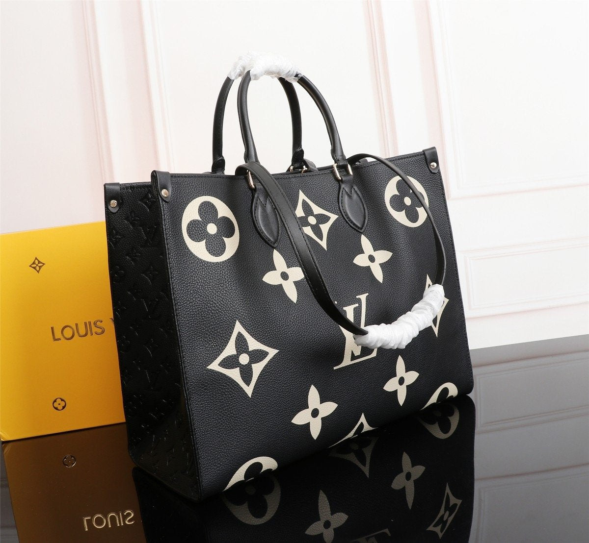 EN - New Arrival Bags LUV 034