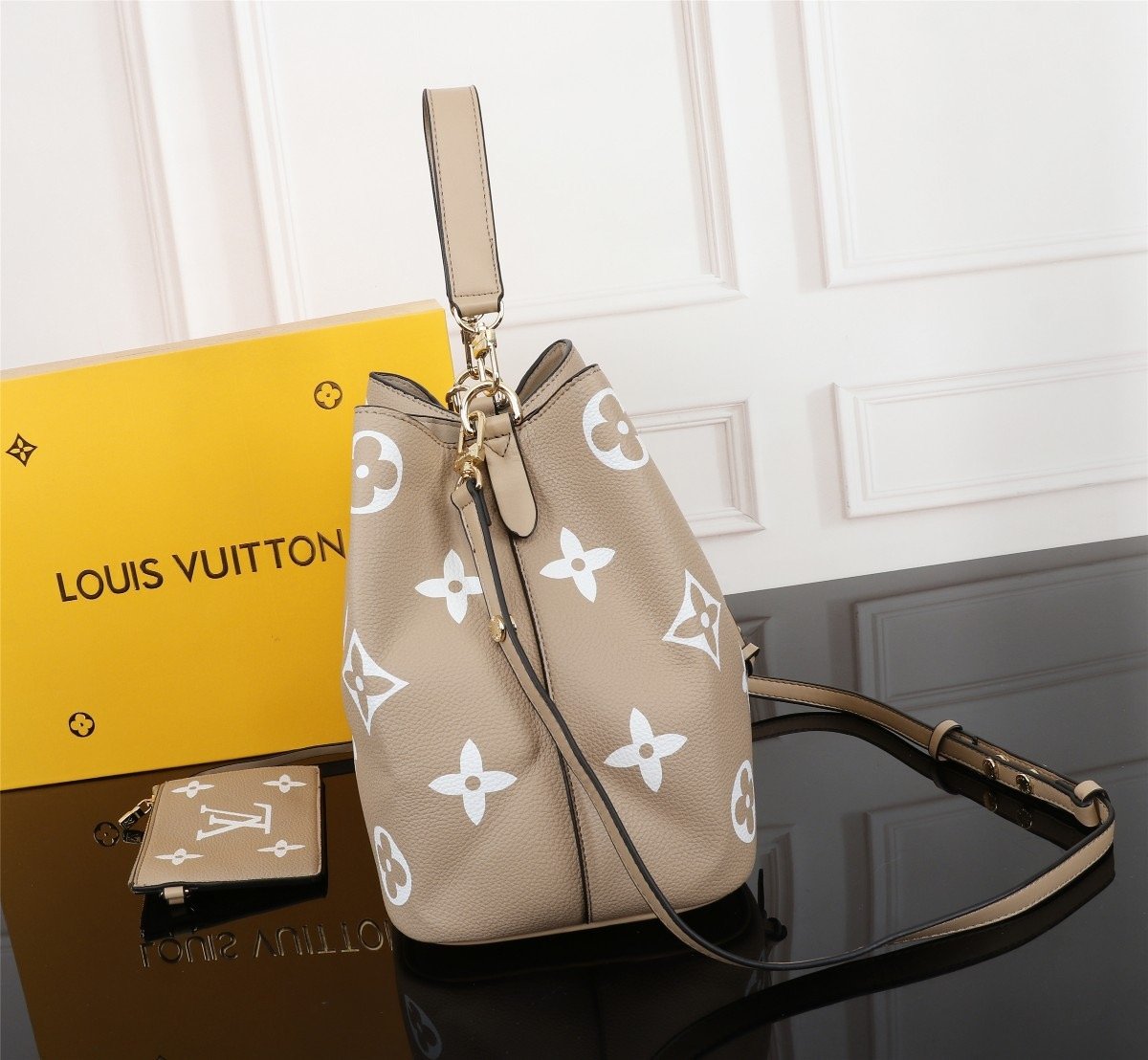 EN - New Arrival Bags LUV 032