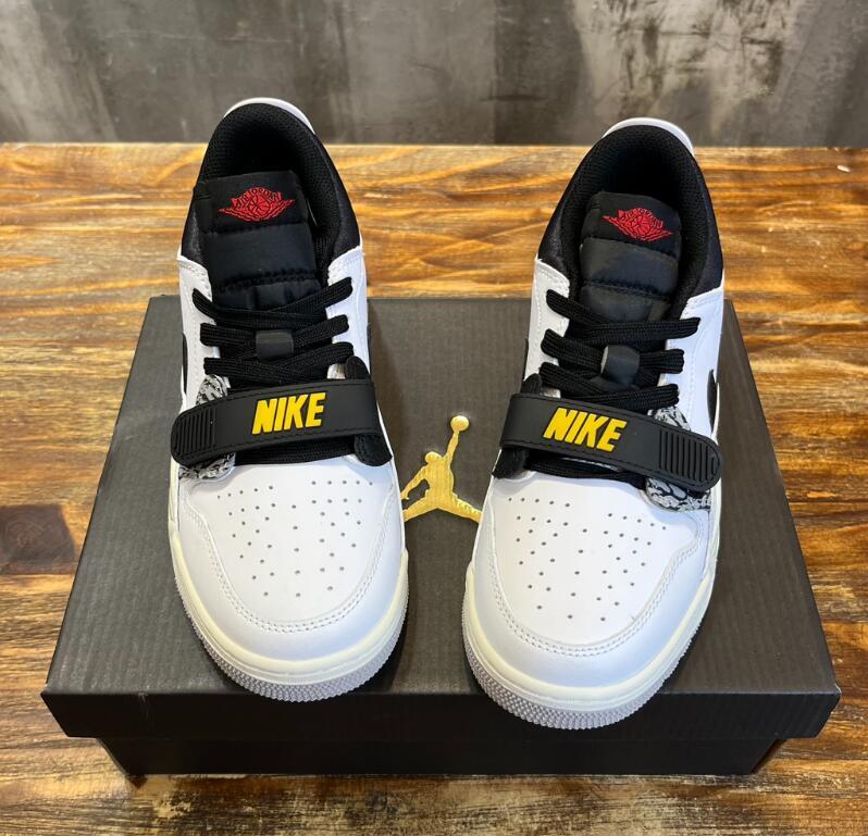 SAMC - NKE Shoes - 565