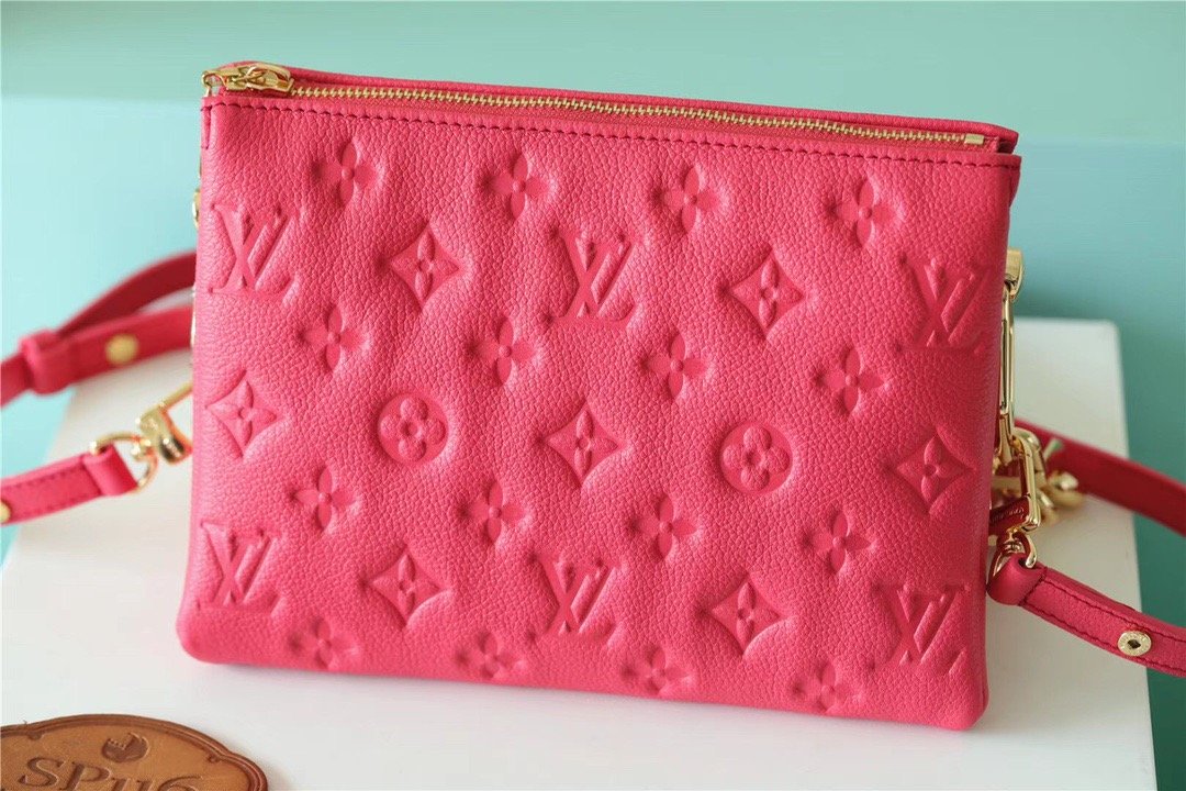 LV Coussin GLAMI Grain GlamIuo Pink For Women, WomenÃ¢â‚¬â„¢s Bags, Shoulder And Crossbody Bags 8.3in/21cm LV M20750