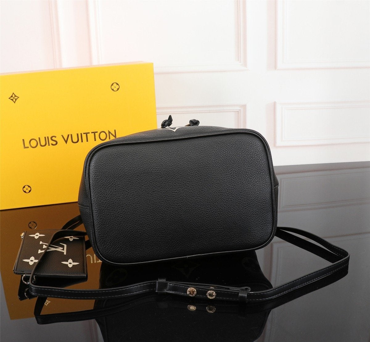EN - New Arrival Bags LUV 032