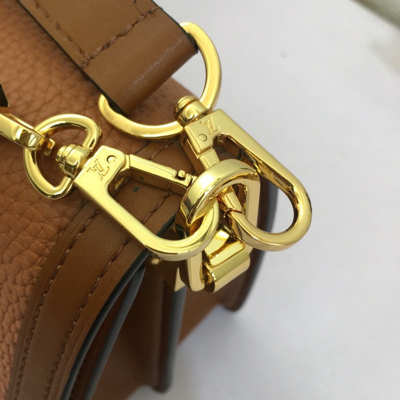 LOV2 Bags - Luxurious Bags  2060