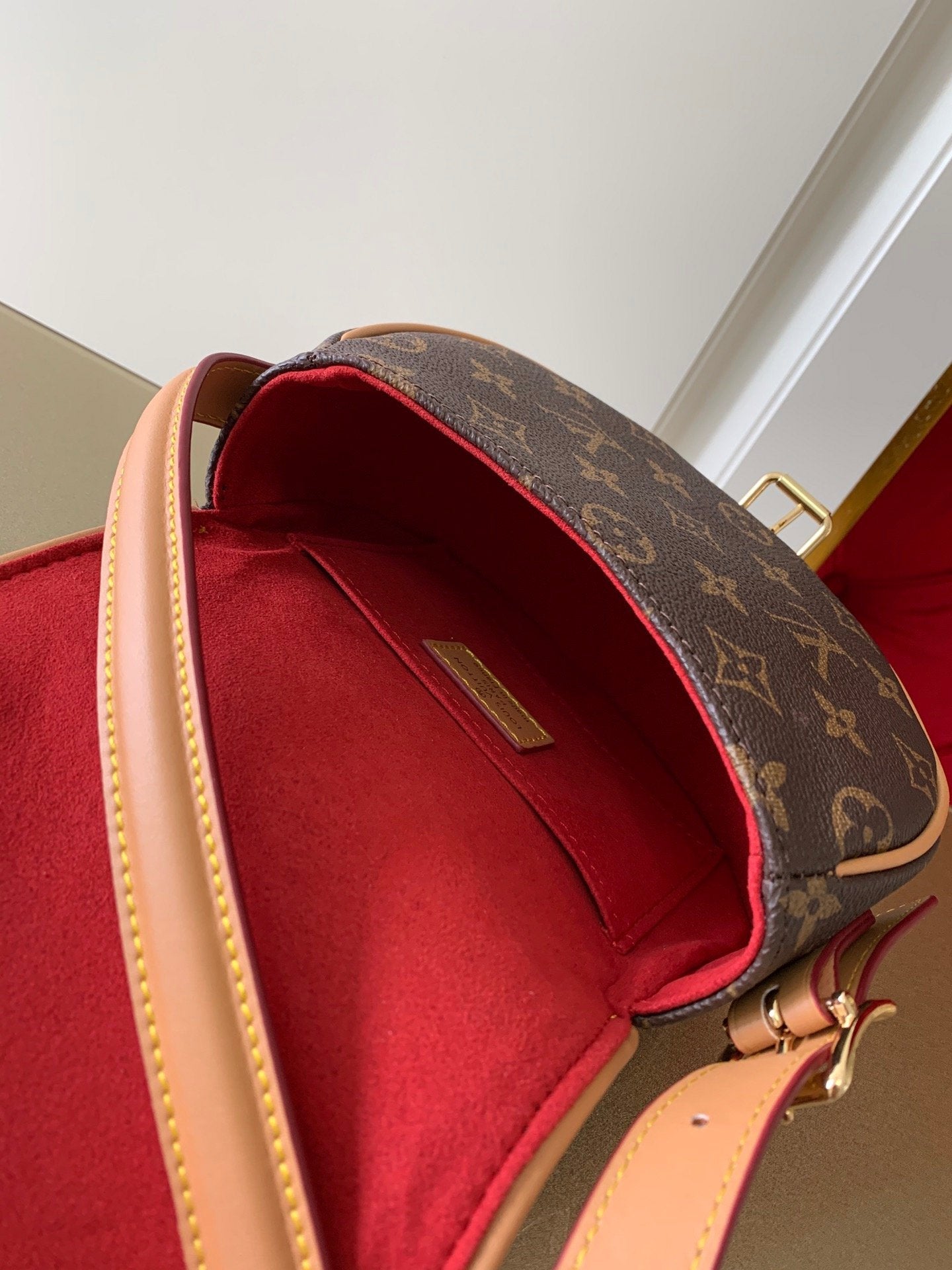 EN - New Arrival Bags LUV 021