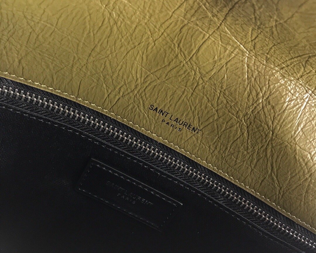 GLAMI Niki MeGLAMIum Chain Bag In Crinkled Vintage Green For Women 11in/28cm YSL 6331581YG041229