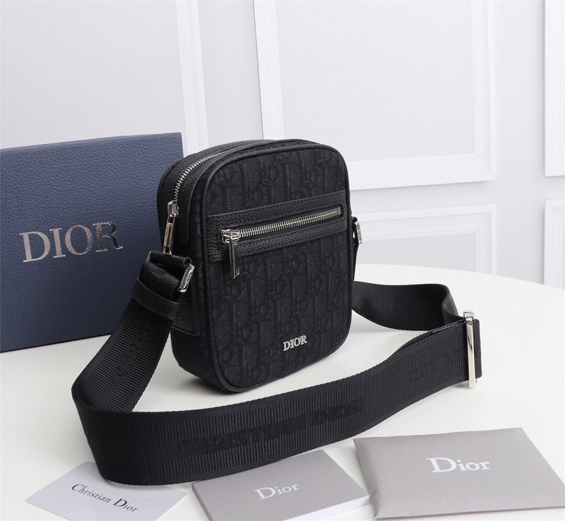 ELE - Dir Bags - 1536