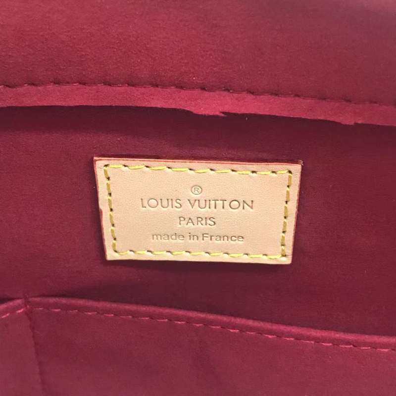 LOV2 Bags - Luxurious Bags  1110