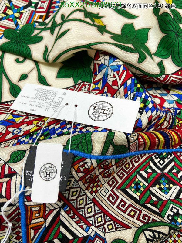 SAMC - HMS Scarves - 029