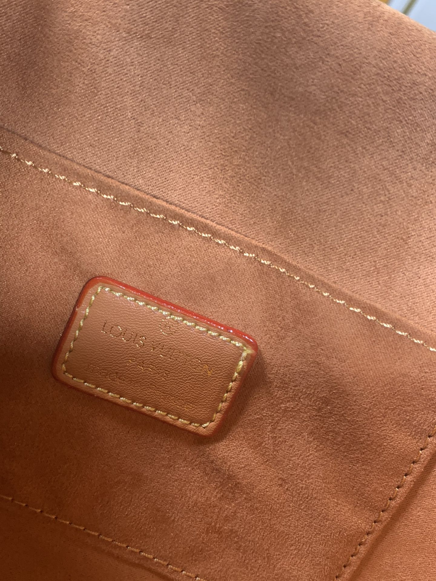 EN - New Arrival Bags LUV 108