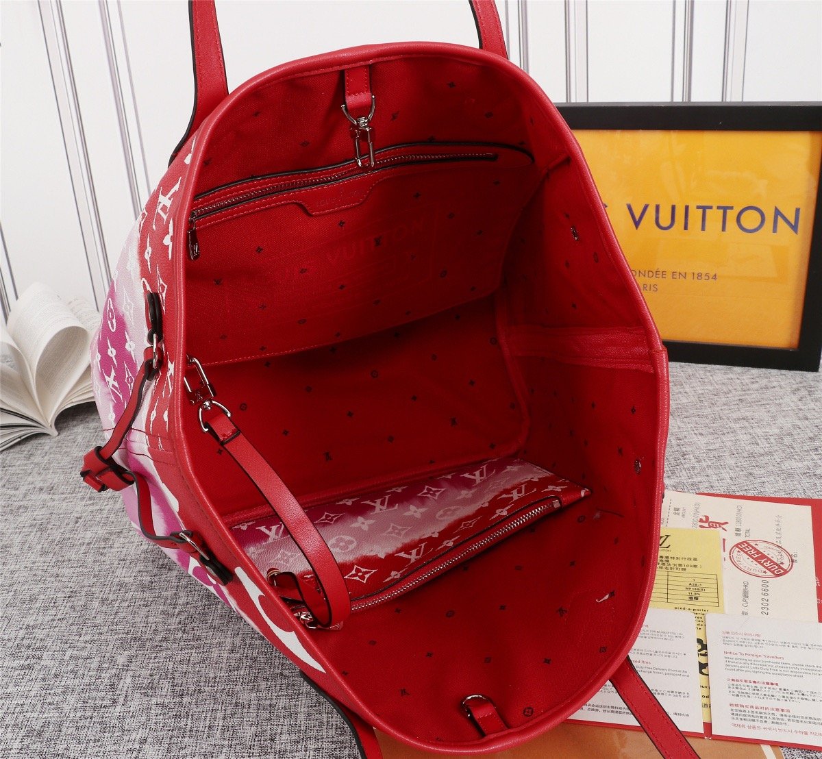 EN - New Arrival Bags LUV 263