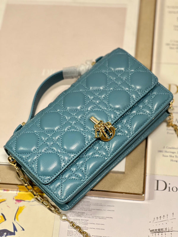 ELE - Dir Bags - 1360
