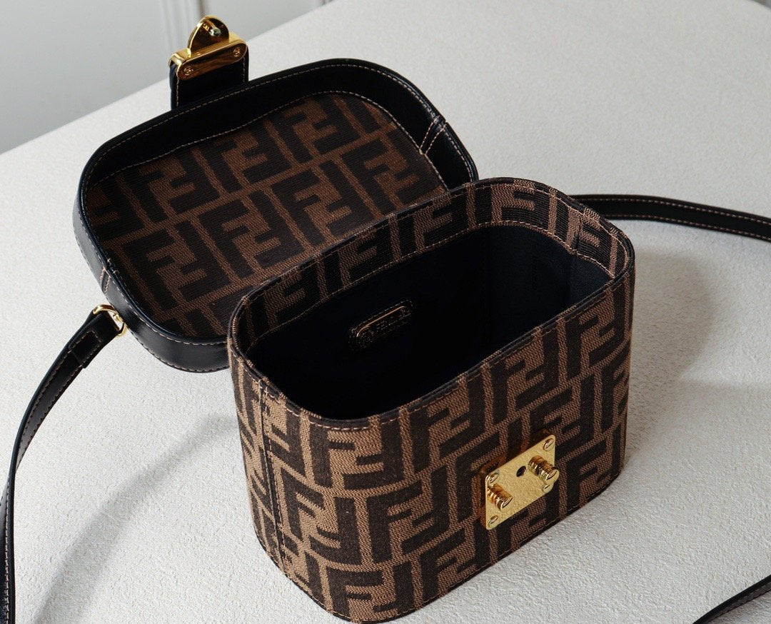 EN - New Arrival Bags FEI 073