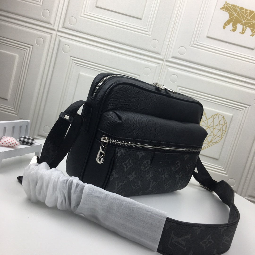 EN - New Arrival Bags LUV 006