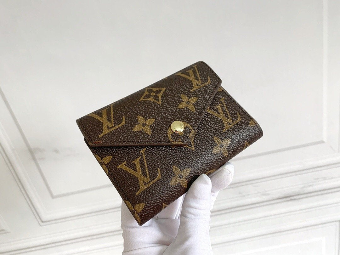 EN - New Arrival Wallet LUV 114