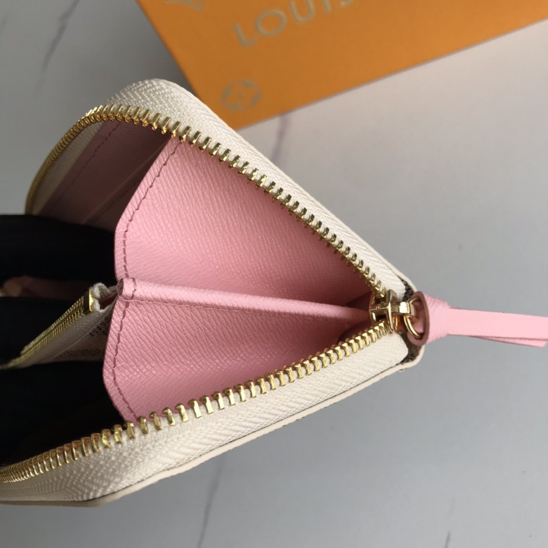 EN - New Arrival Wallet LUV 019