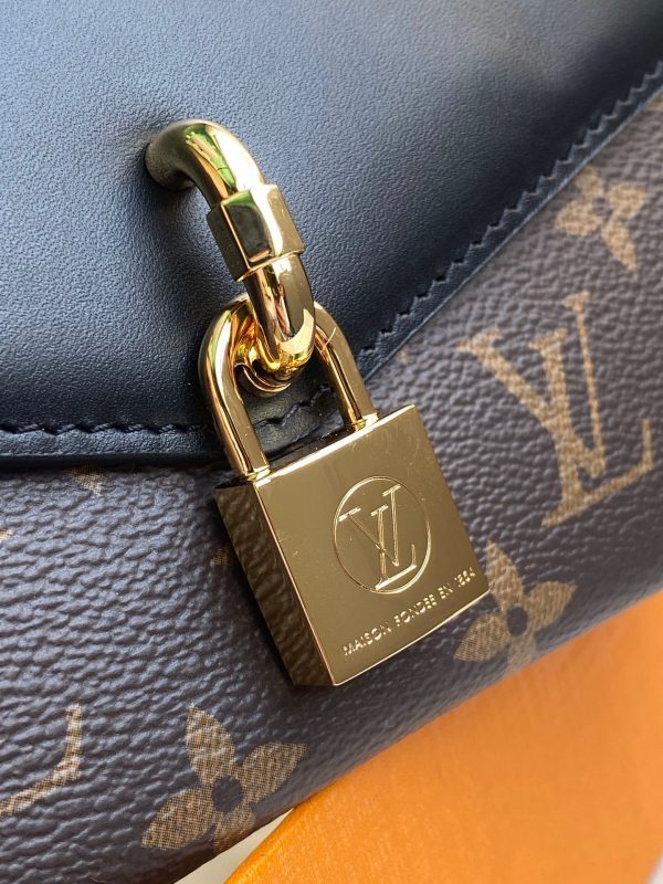 LOV2 Bags - Luxurious Bags  1415