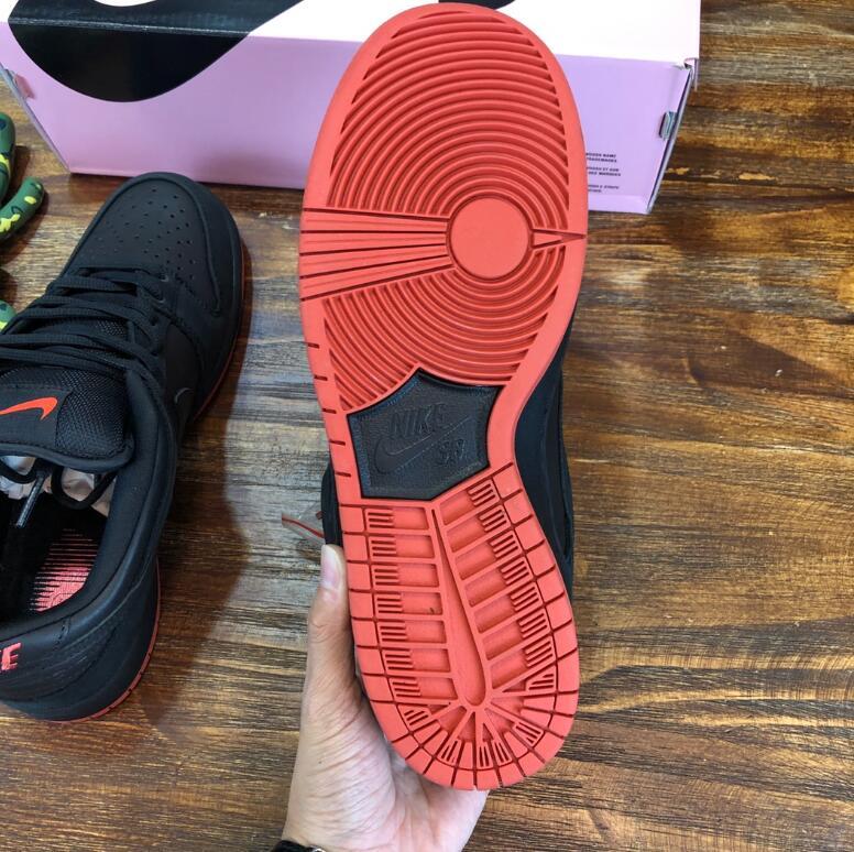 SAMC - NKE Shoes - 1702