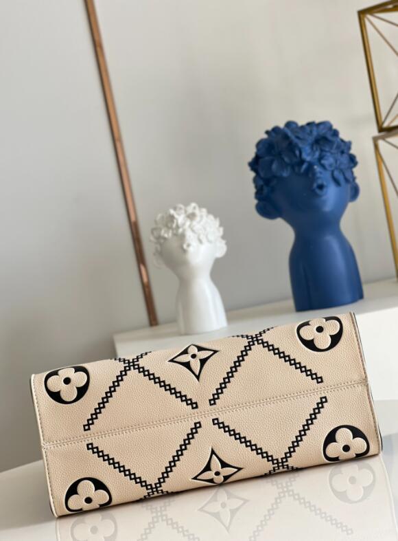SAMC - LOV Bags - 1963