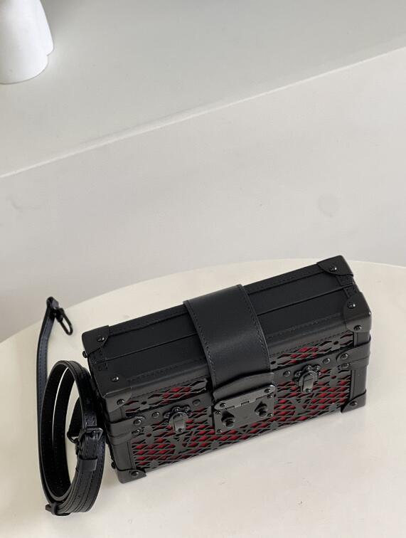 SAMC - LOV Bags - 1810