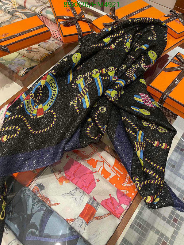 SAMC - HMS Scarves - 818
