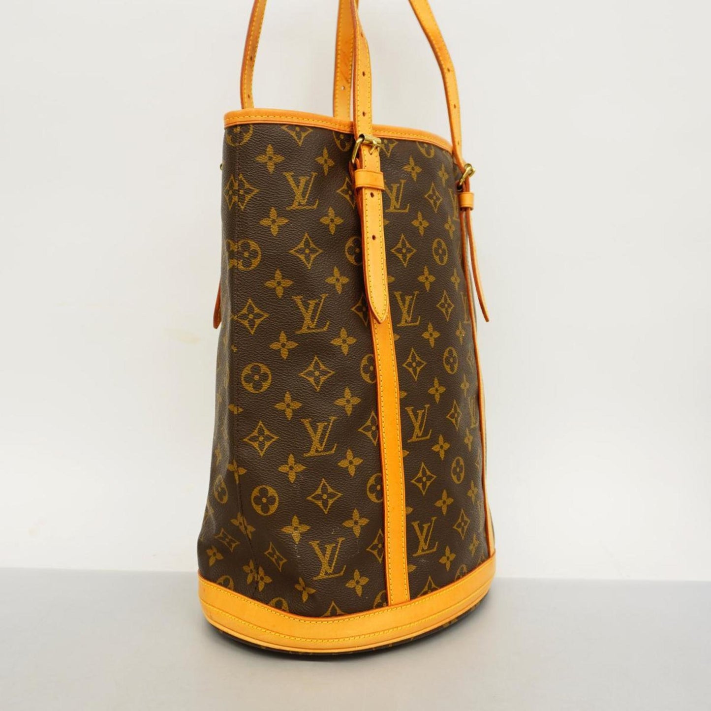 Louis Vuitton Bucket Gm  Canvas Tote Bag ()