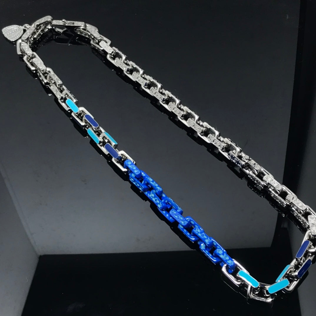 LV Necklaces 032