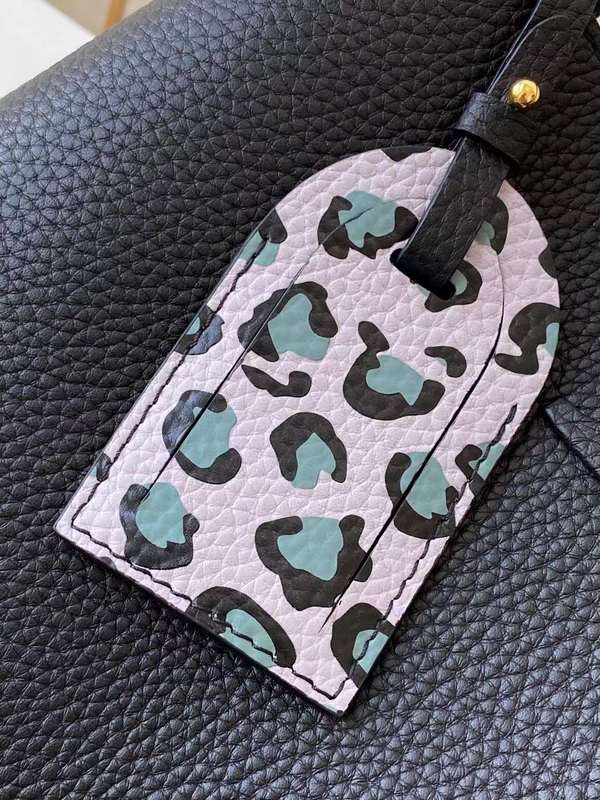 LOV2 Bags - Luxurious Bags  1104