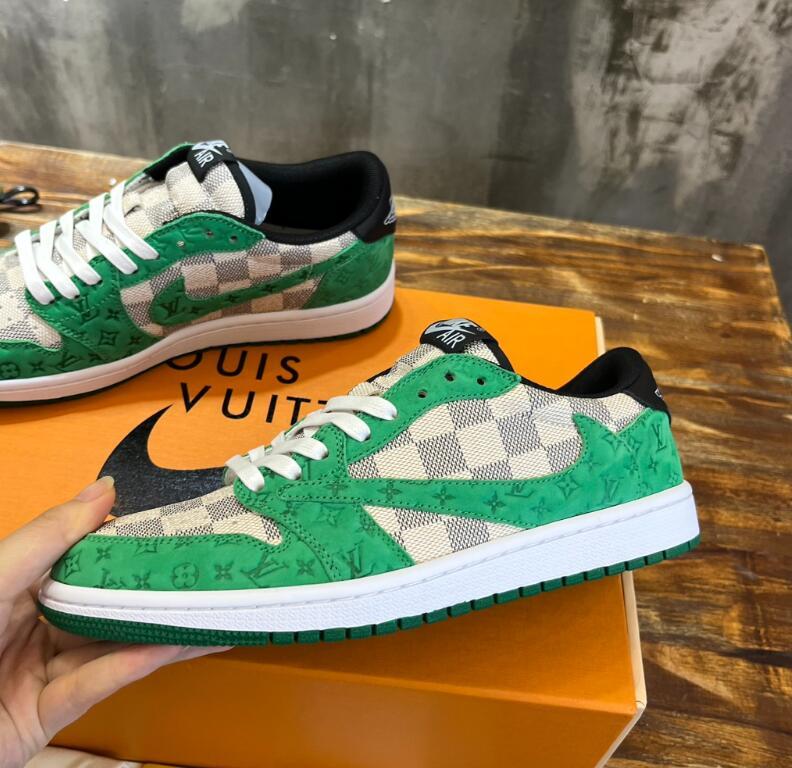 SAMC - NKE Shoes - 524