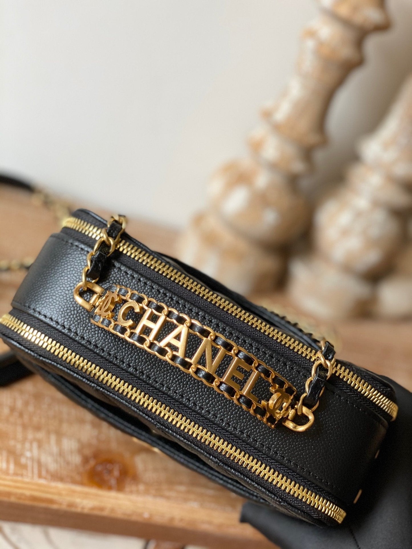CHLÃ‚Â Small Vanity Case Gold Hardware Black For Women Handbags, Shoulder Bags 5.9in/15cm AS3228 B08008 94305