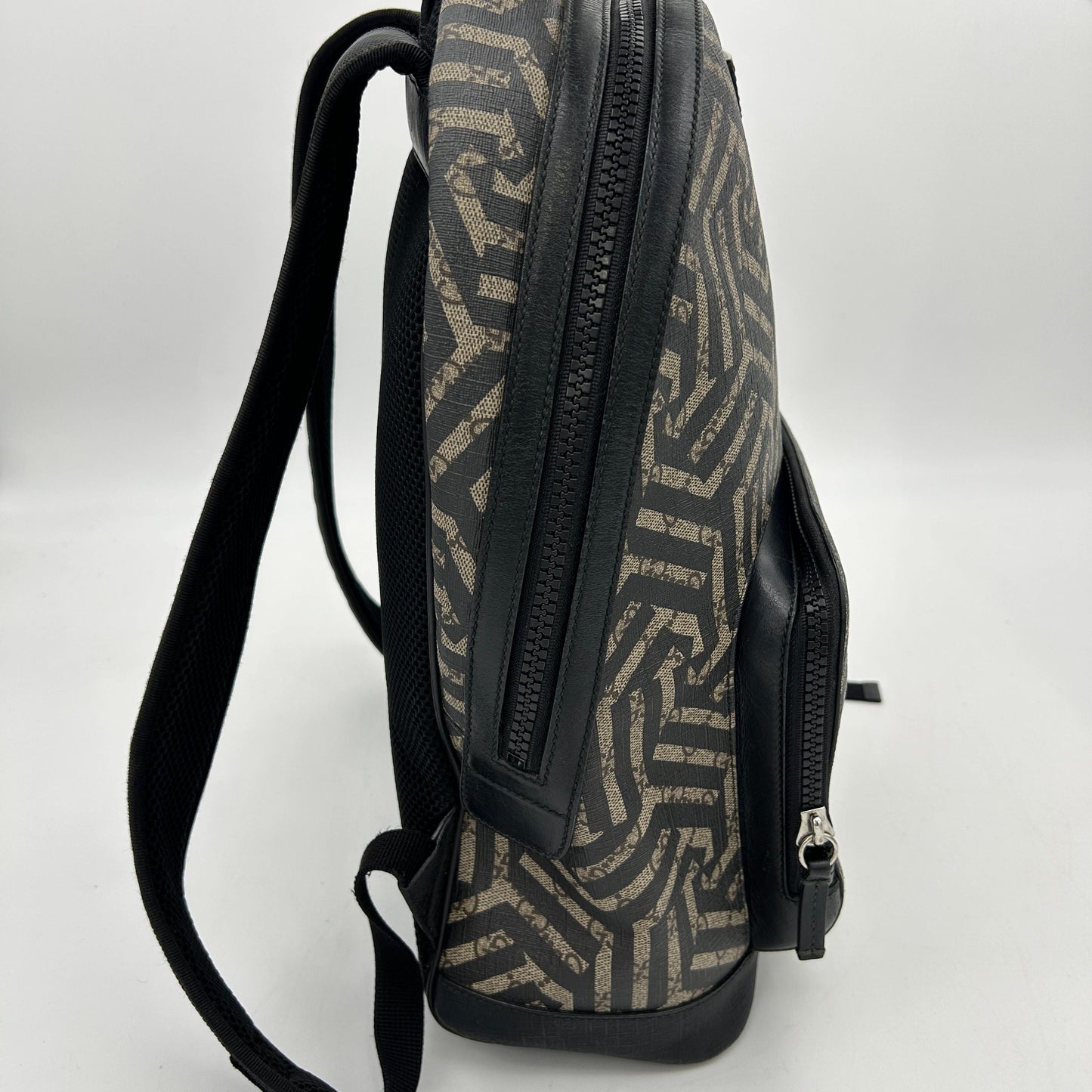 Gucci GG Supreme Caleido Backpack LA39266
