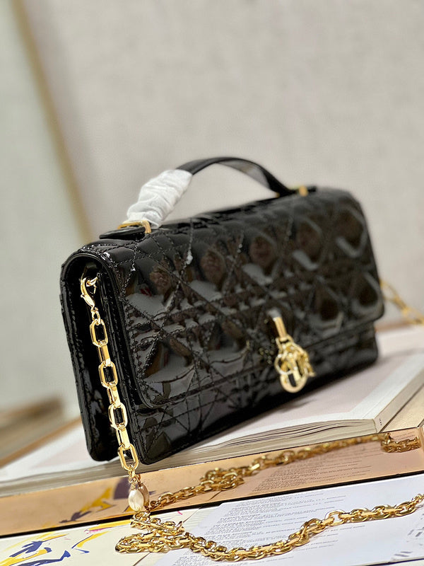 ELE - Dir Bags - 1409