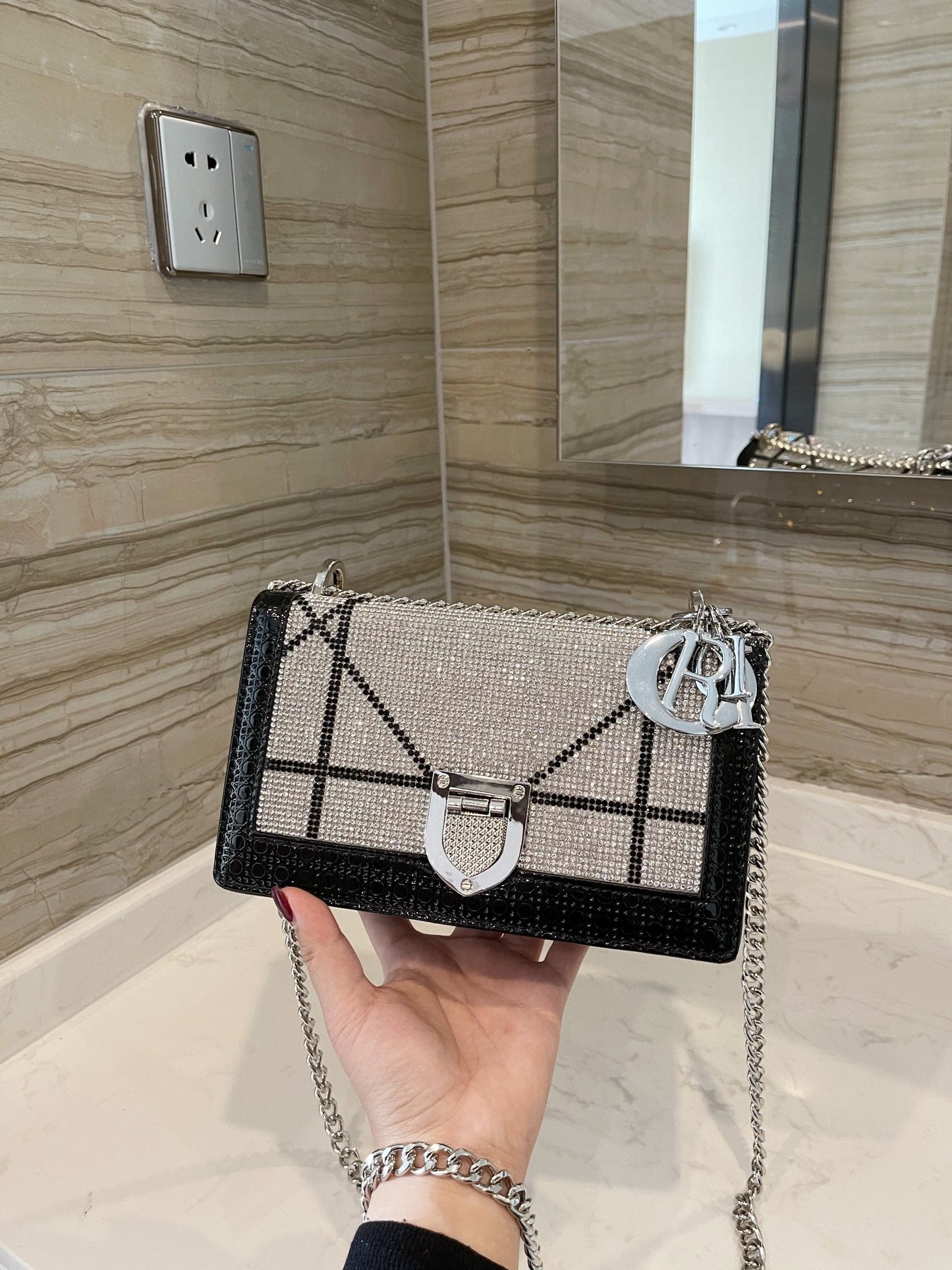 EN - New Arrival Bags DIR 055