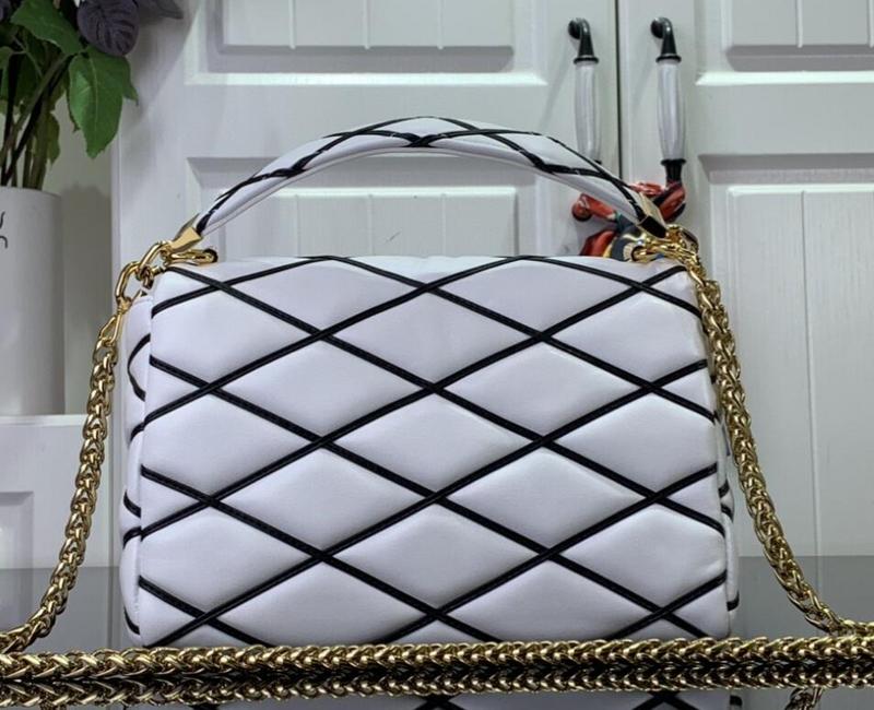 SAMC - LOV Bags - 800