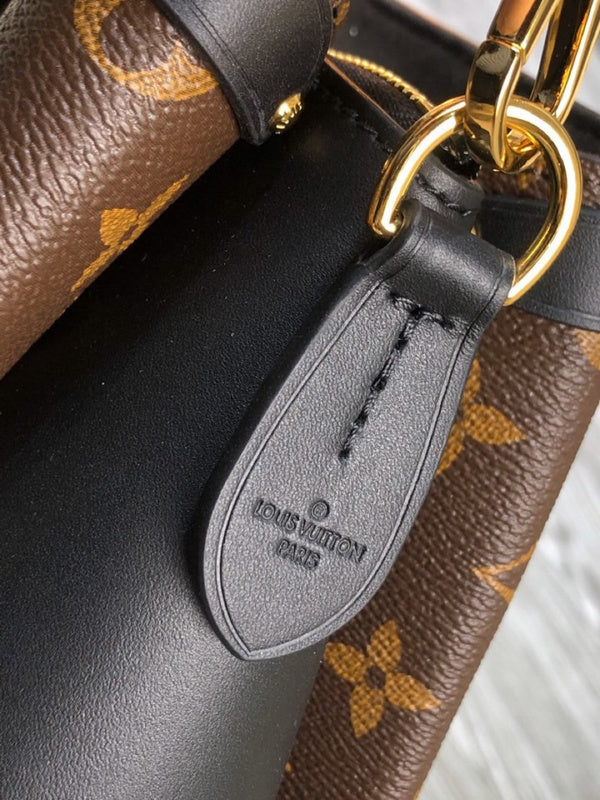 LOV2 Bags - Luxurious Bags  1063