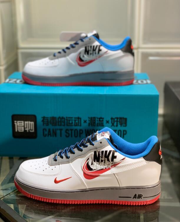 SAMC - NKE Shoes - 700
