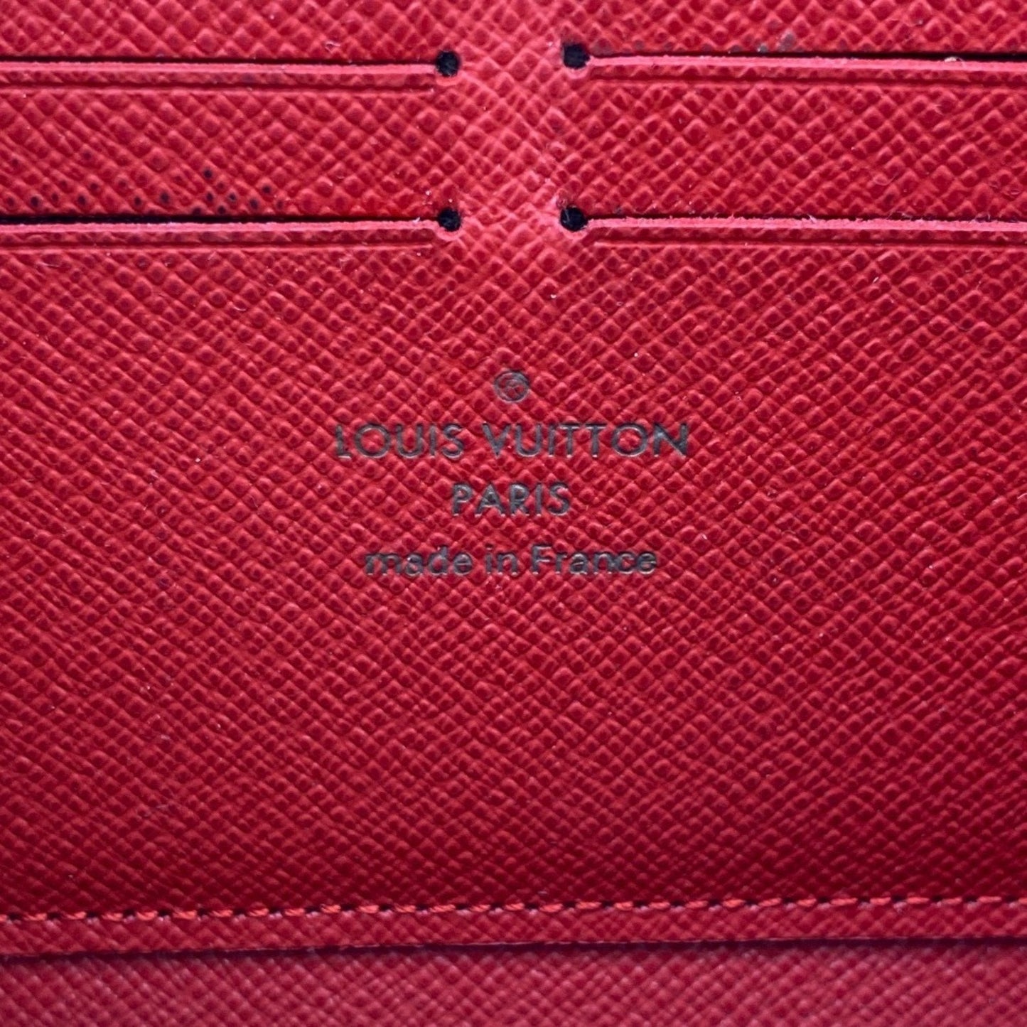 Louis Vuitton Portefeuille Zippy  Canvas Wallet  ()