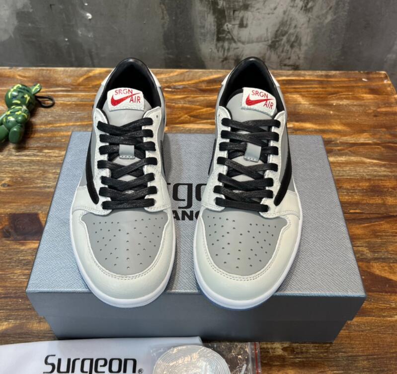 SAMC - NKE Shoes - 956