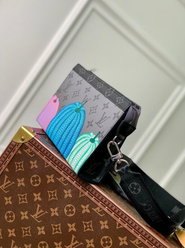 SAMC - LOV Bags - 1233