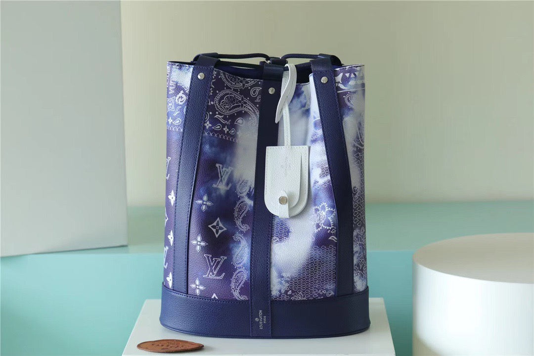 LV Randonee Messenger Monogram Stripes Blue For Men, Bags, Shoulder And Crossbody Bags 10.4in/26cm LVÃ‚Â 