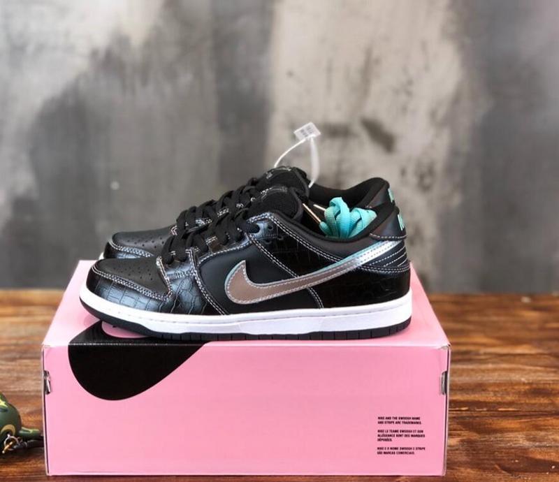 SAMC - NKE Shoes - 1756