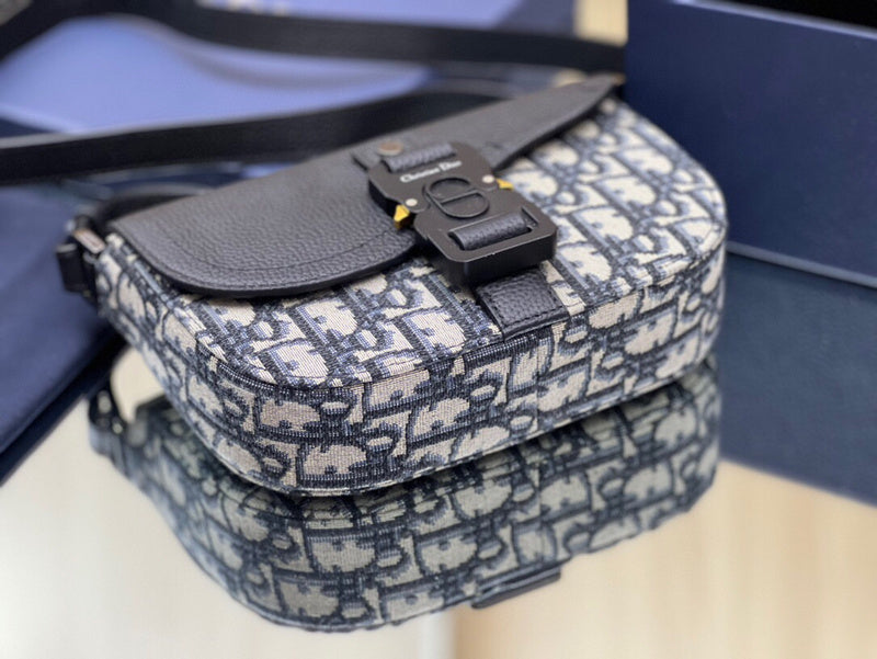 ELE - Dir Bags - 1335