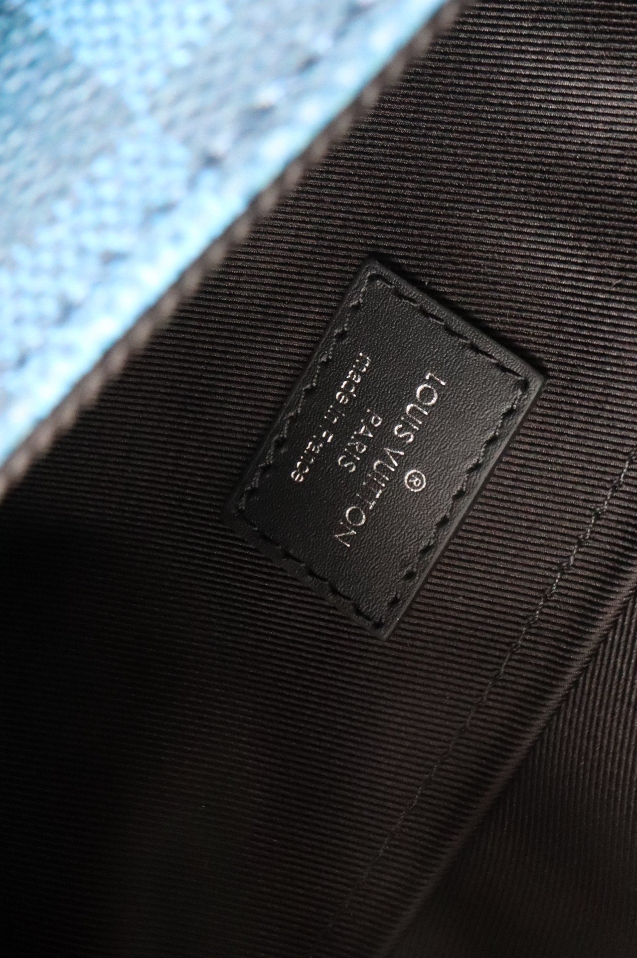 LV StuGLAMIo Messenger Damier Graphite Blue For Men, Bags, Shoulder And Crossbody Bags 9.3in/25.3cm LV N50026