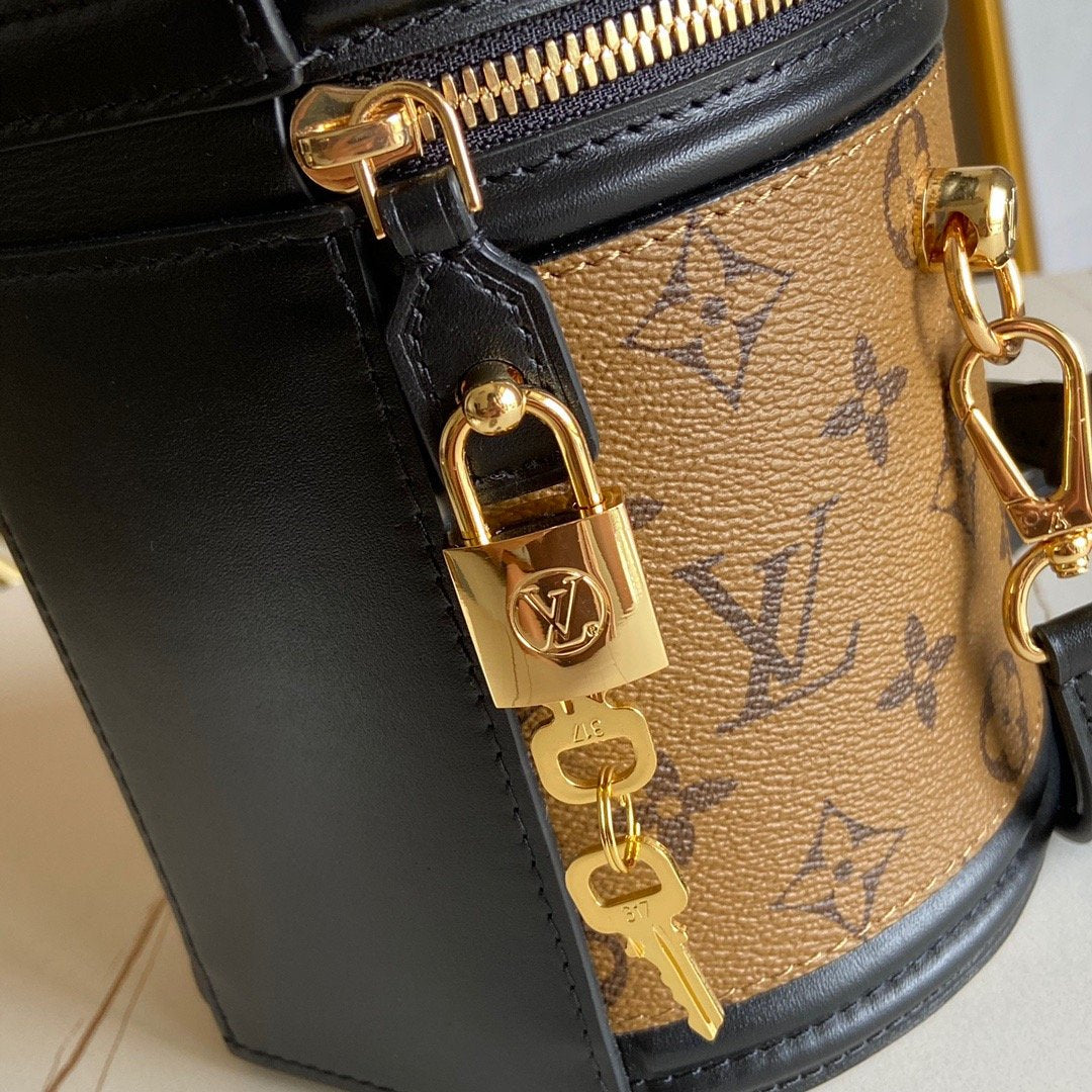 EN - New Arrival Bags LUV 156
