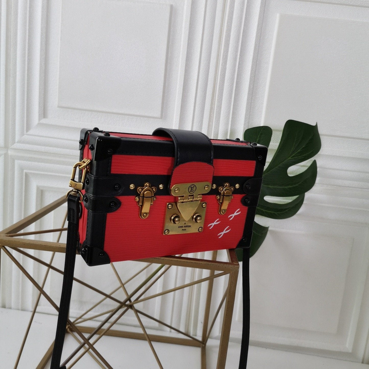 EN - New Arrival Bags LUV 240